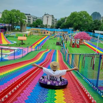 Thi công cầu trượt cầu vồng tại Phú Yên | Báo giá & Tư vấn A-Z